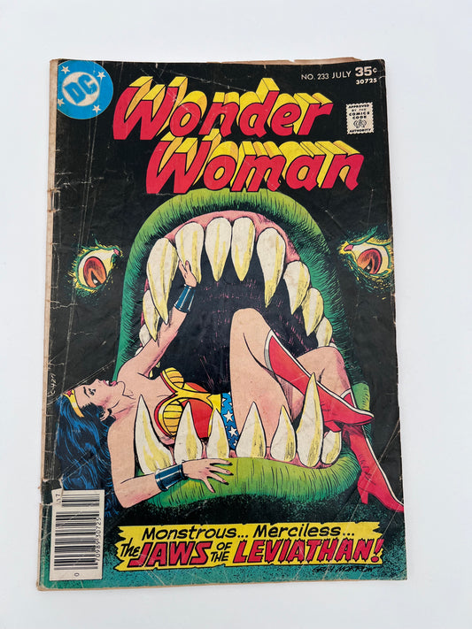 Wonder Woman #233 GD
