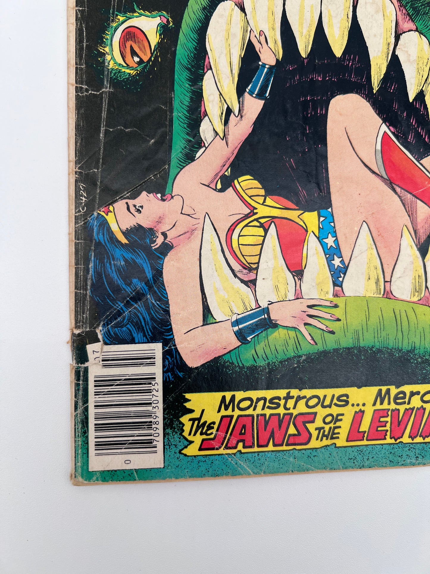 Wonder Woman #233 GD