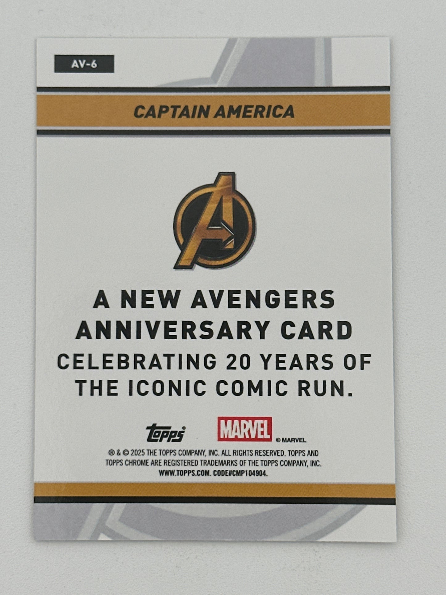 Marvel Topps Chrome Captain America 20 Years New Avengers Refractor