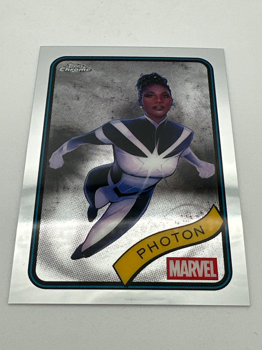 Marvel Topps Chrome Photon Base