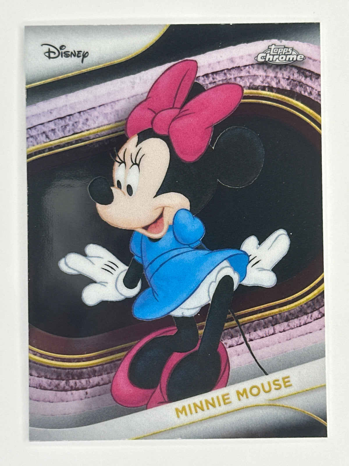 2025 Topps Disney Chrome 028 Minnie Mouse Base Card