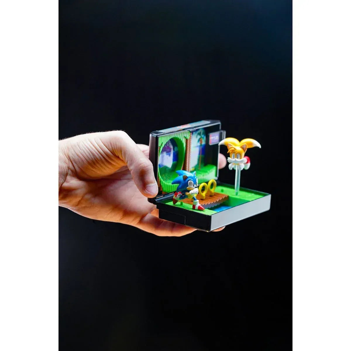 Console Heroes Sega Genesis Sonic the Hedgehog 2 Cartridge Diorama Playset - Glass City Comics & Collectibles