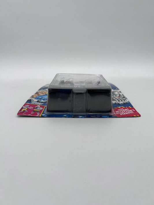 X-Men Steel Mutants Collector’s Figures Cable vs Stryfe