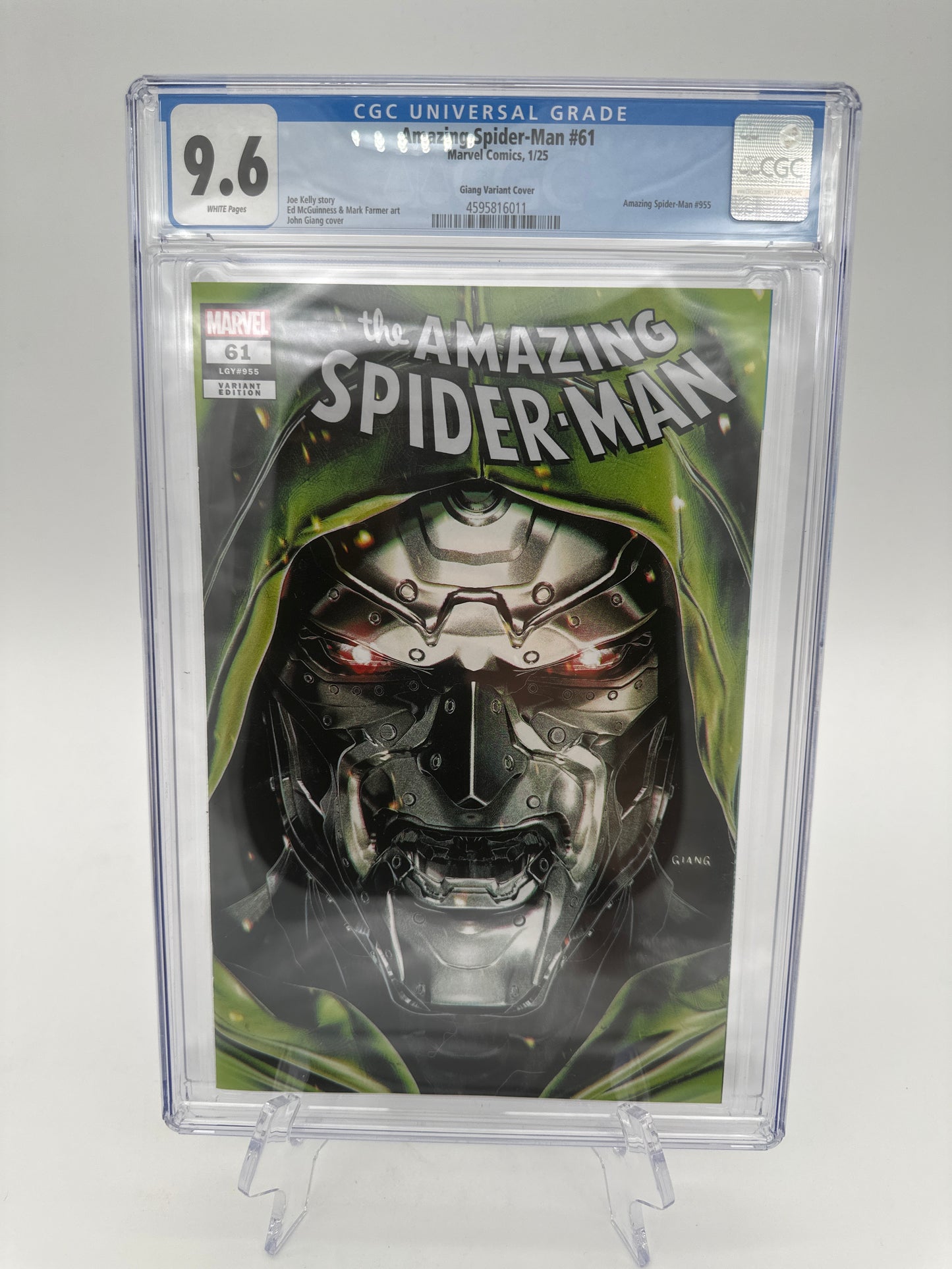 The Amazing Spider-Man #61 Giang Variant Graded