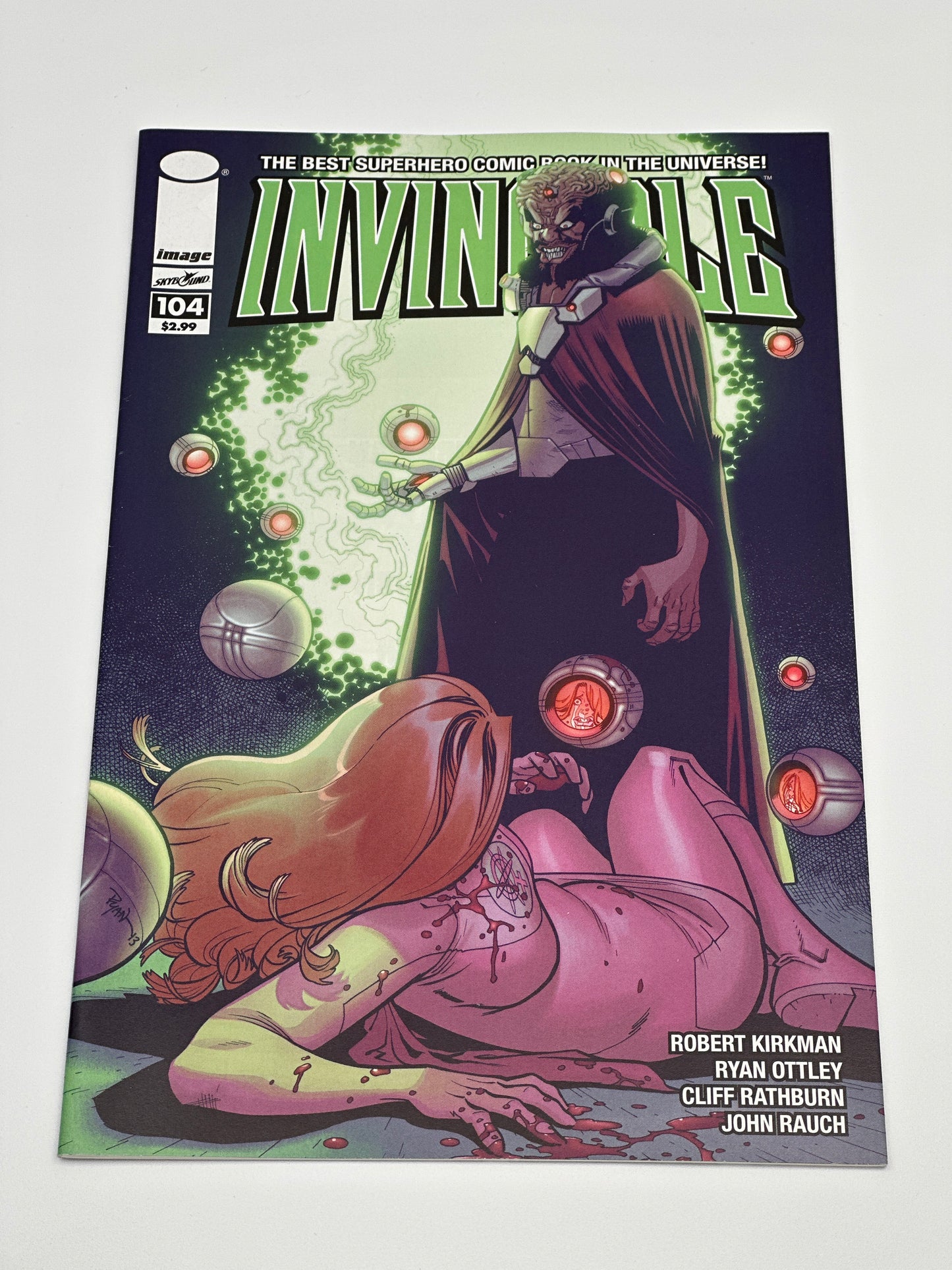 Invincible #104 NM