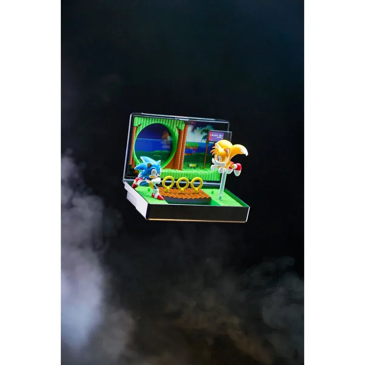 Console Heroes Sega Genesis Sonic the Hedgehog 2 Cartridge Diorama Playset - Glass City Comics & Collectibles